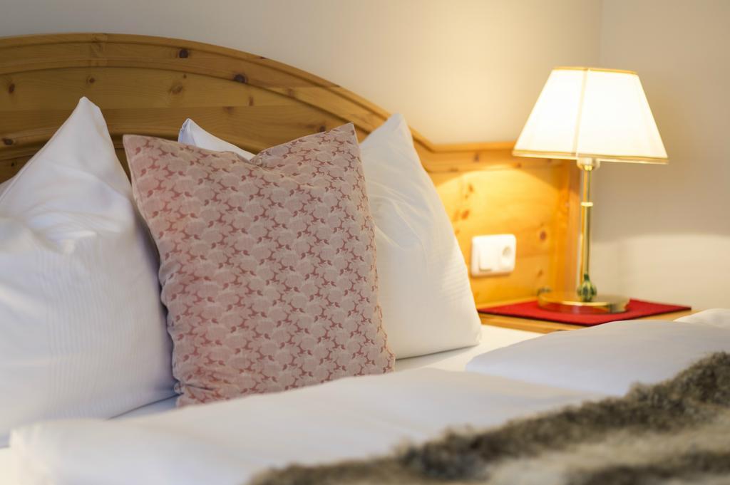 Alpenhotel Valluga Zürs Habitación foto